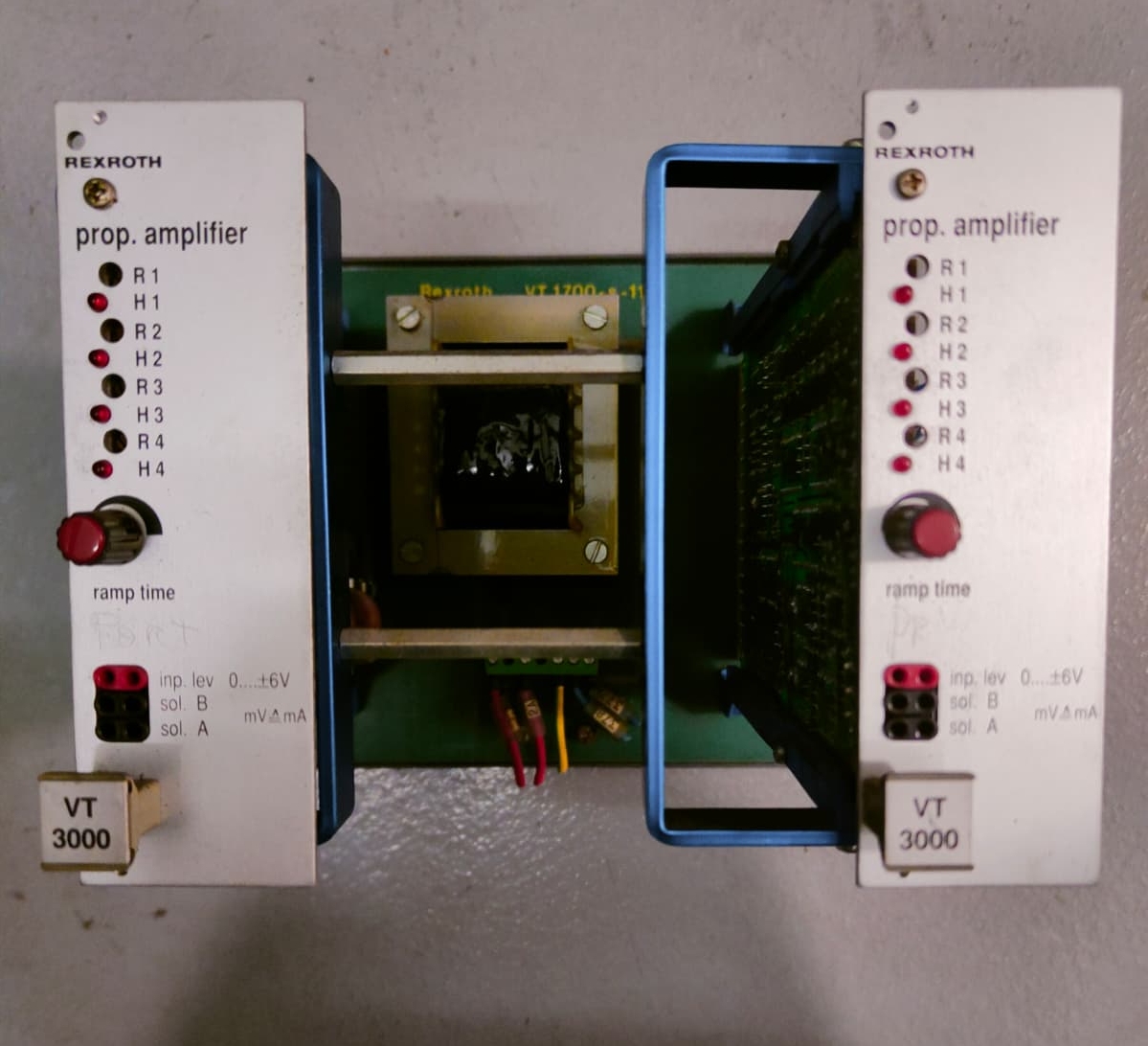 Rexroth VT3000 proportional amplifier + VT1700 rack_1